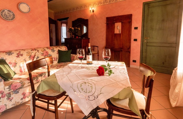Alba Morus - Apartment in farmhouse (ground floor) - La Morra