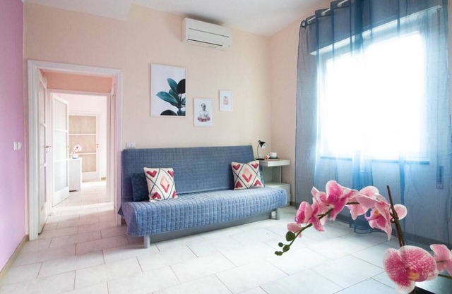 Albachiara apartment with parking and air conditioning