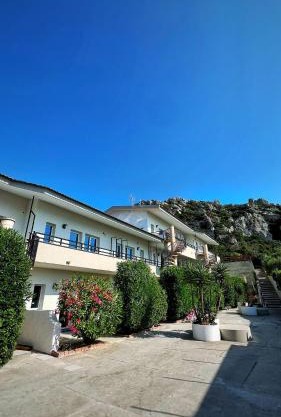Albatros Apartments