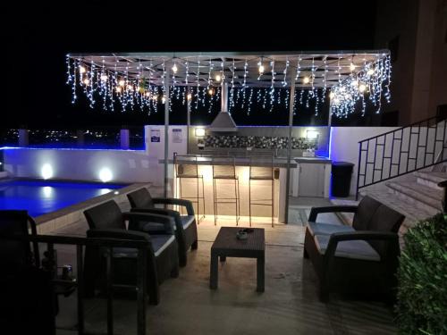 Alberca Caliente, Heated Pool House with the view