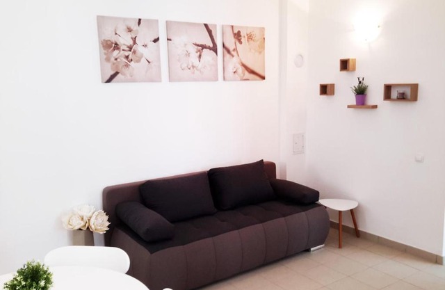 Albert Home