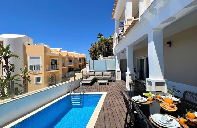 Albufeira Deluxe With Pool by Homing