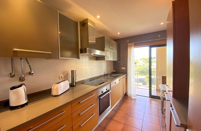 Albufeira Sunny Style With Pool by Homing