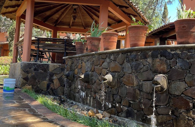 Alcatraz Cabaña 100% de Lujo con Hermosas Fuentes y Jardines Iluminados