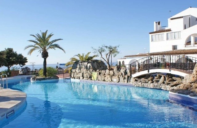 Algarrobo - Two Bedroom Villa, Sleeps 4