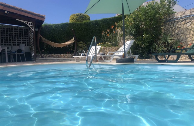 Schönes Studio für 2 Personen oder 2 + 1 BB / Private Pool mit Parkplatz