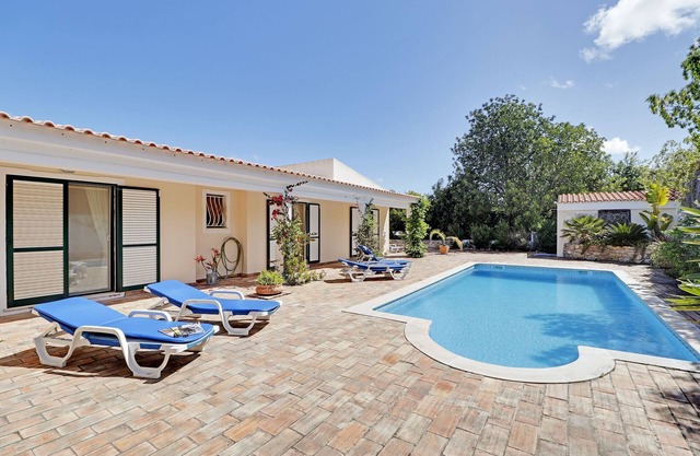 ALGARVE COUNTRY VILLA WITH POOL by HOMING