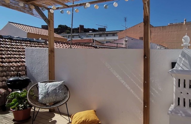 Algarve house, sun, terrace, views and barbecue