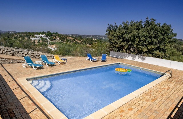 Algarve Villa mit privatem Pool ruhig