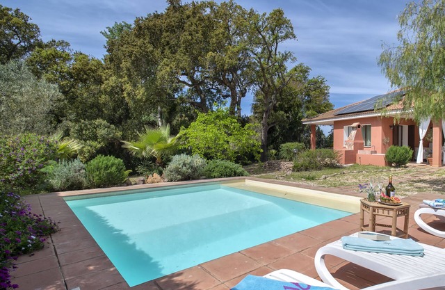 Alghero magnificent Albatros villa with pool and Air Conditioning in Valverde 122C
