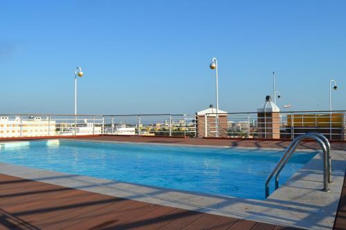 All in One City Flat - Pool, parking & nomad