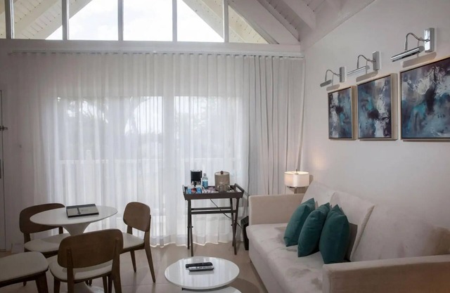 ALL INCLUSIVE - Royale Suite @Azul Beach Club Negril Jamaica - Sapphire Benefits