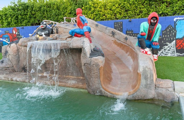 All inclusive - Spider-Man Retreat: Waterslide, 100K Gameroom, Pickleball, Bocceball & More!