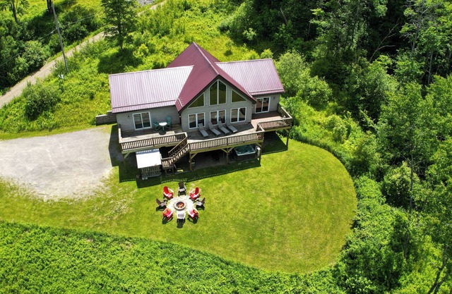 Ganzjahres-Ski-Chalet in Ellicottville, Ny