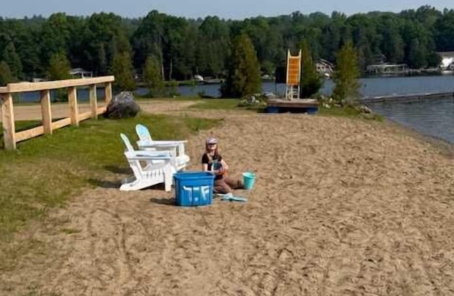 All Season Ski in/out Chalet at Calabogie Peaks