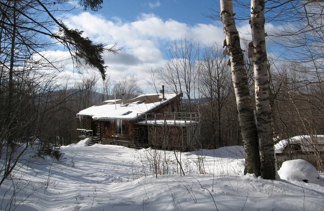 All Season Three Ebene Log Ferienhaus auf 21 Hektar zwischen Okemo & Killington!
