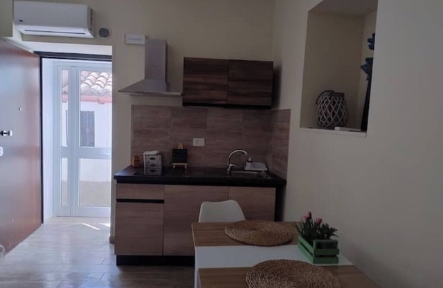 Alley Fortune Holiday Home - two new apartments together in ancient alley
