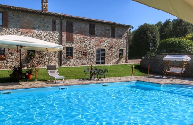 Gemütliches Landhaus in Pian di San Martino mit Swimmingpool