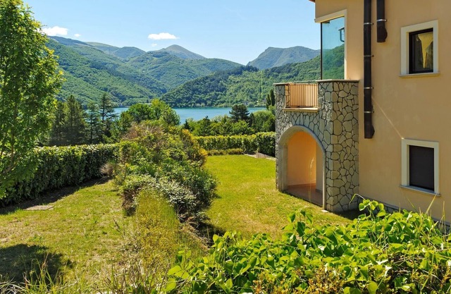 Verführerisches Ferienhaus in Scanno mit Garten