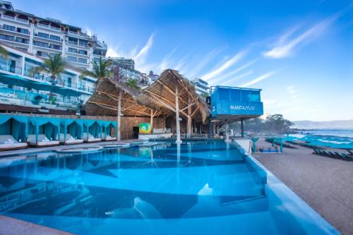 Almar Resort Luxury LGBT Experience by Mantamar Beach Club
