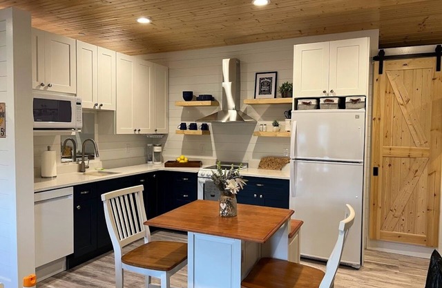 Almost Nashville Brand NEW studio apartment!