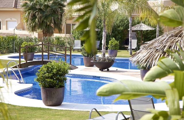 Aloha Hill Club Golf & Spa Apartments