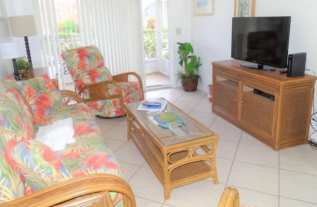 Aloha Kai - Unit 63-close to the pool!