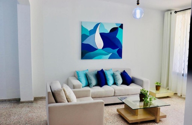 Alojamiento espectacular, cerca al Malecón del Río, Puerta de Oro y CC Buenavista - Duchas con agua caliente