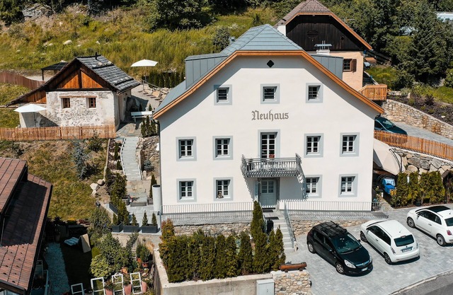Alpin Apartment - mit Open Air Jacuzzi & Infrarotsauna!