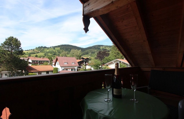 Alpen Appartment mit Balkon toller Aussicht