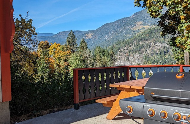 Alpine Inn & Suites