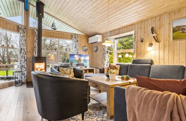 "Alruna" - 350m from the sea by Interhome