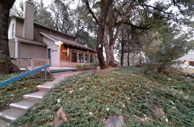 Alta Sierra Village Inn