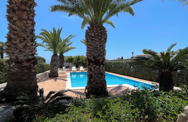Alta Vela (Sea View) in der Villa Caseselinuntine