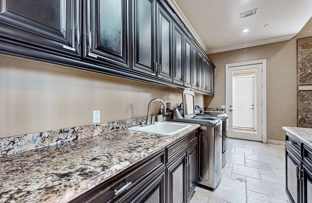 Alta Vista Villa | Luxury house in Vista with sweeping unobstructed views