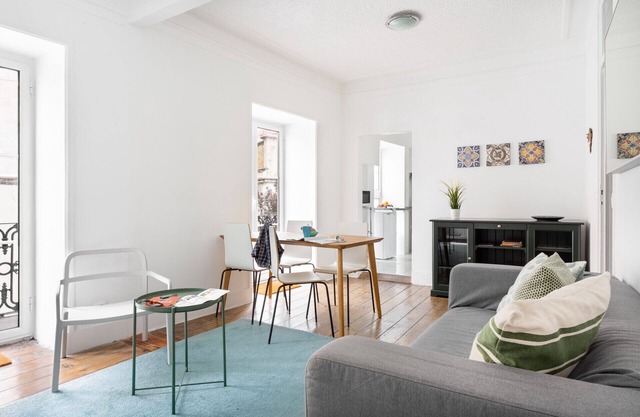 ALTIDO Stunning 4BR Apt w/terrace&seaview in Alfama
