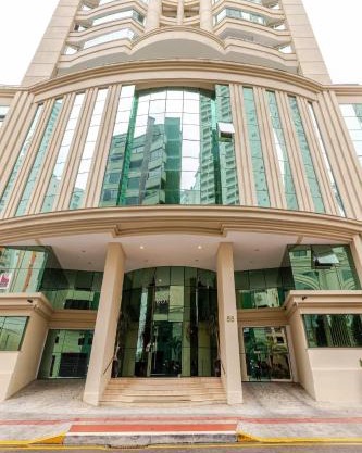 Alto padrão 50m do mar com 3 suítes