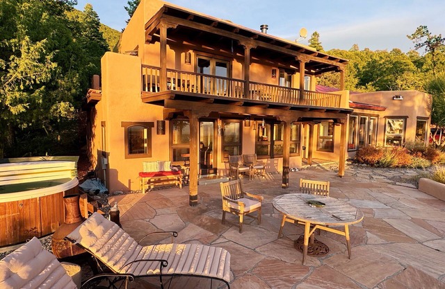 Alto Salto abgelegene Luxuriöse Berg-Haus, erstaunliche Ansichten, private heiße Wanne