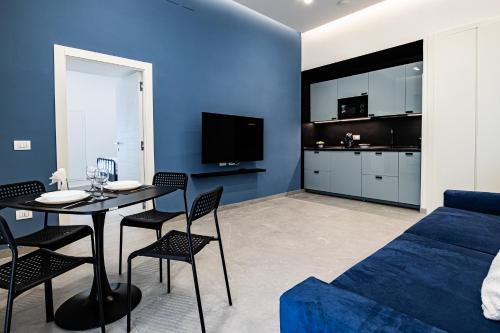 Alyde Apartments