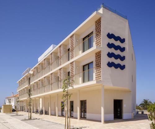 Amarello Hotel Praia Santo André, Tapestry Collection by Hilton