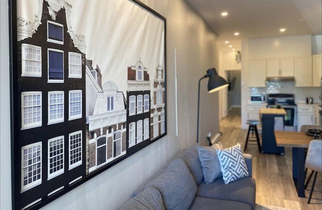 Amazing 1 bedroom 20 minutes from downtown