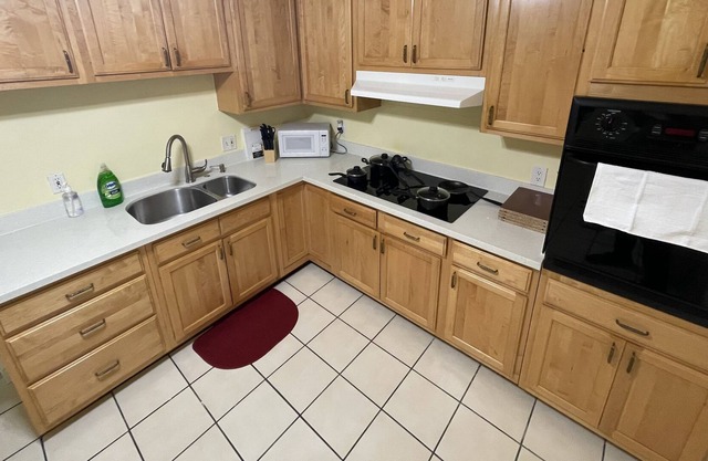Amazing 2 Bedroom 1 Bathroom Apartment in Hayward Downtown