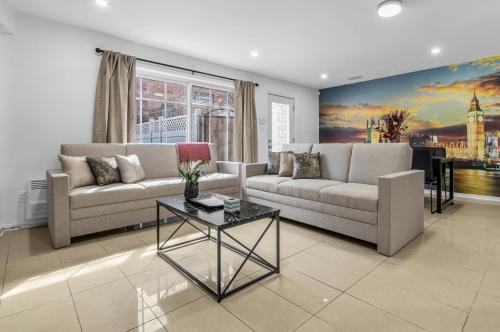 AMAZING 4-BDR in HOMA -EMPLACEMENT PARFAIT