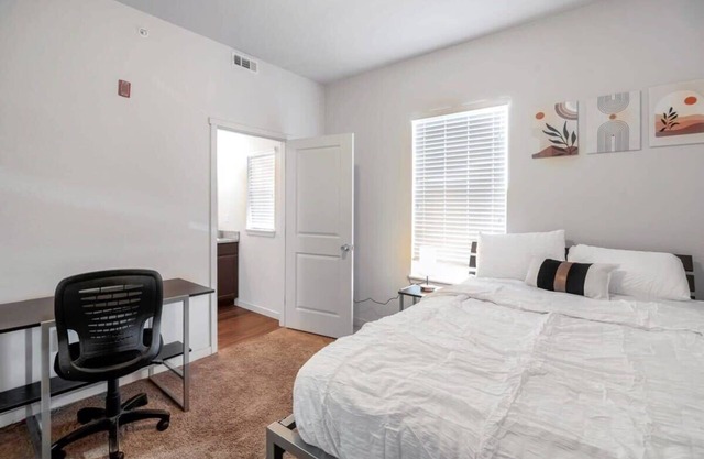 Amazing Apartment in Central Location with Amenities