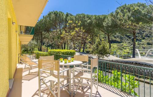 Amazing Apartment In Deiva Marina