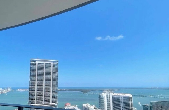 "Amazing Brickell Condo- 30thfl-Downtown - Ocean View-Huge Balcony-Free Parking