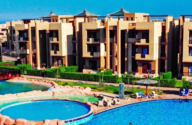 Amazing Chalet at Bluebay Asian Resort - Pool View / Families Only
