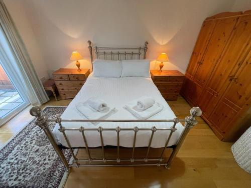 Amazing Cottage In Delightful Madingley Village - Cambridge Homehost