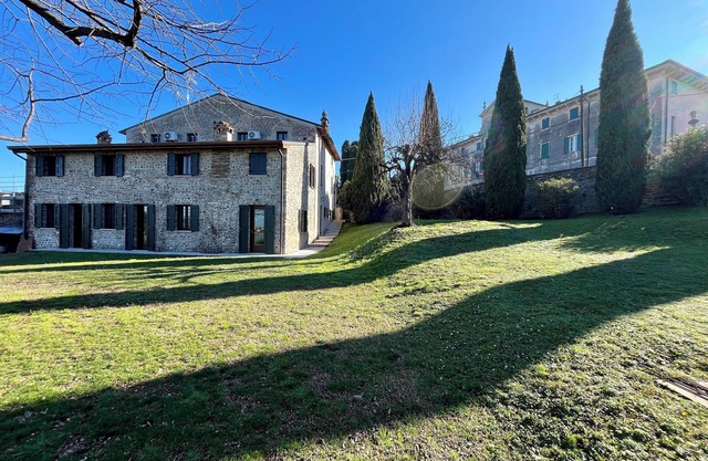 Country house in Custoza: a corner of paradise just a stone's throw from Verona