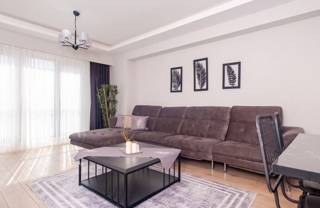 Amazing Flat near Metro with Balcony in Pendik